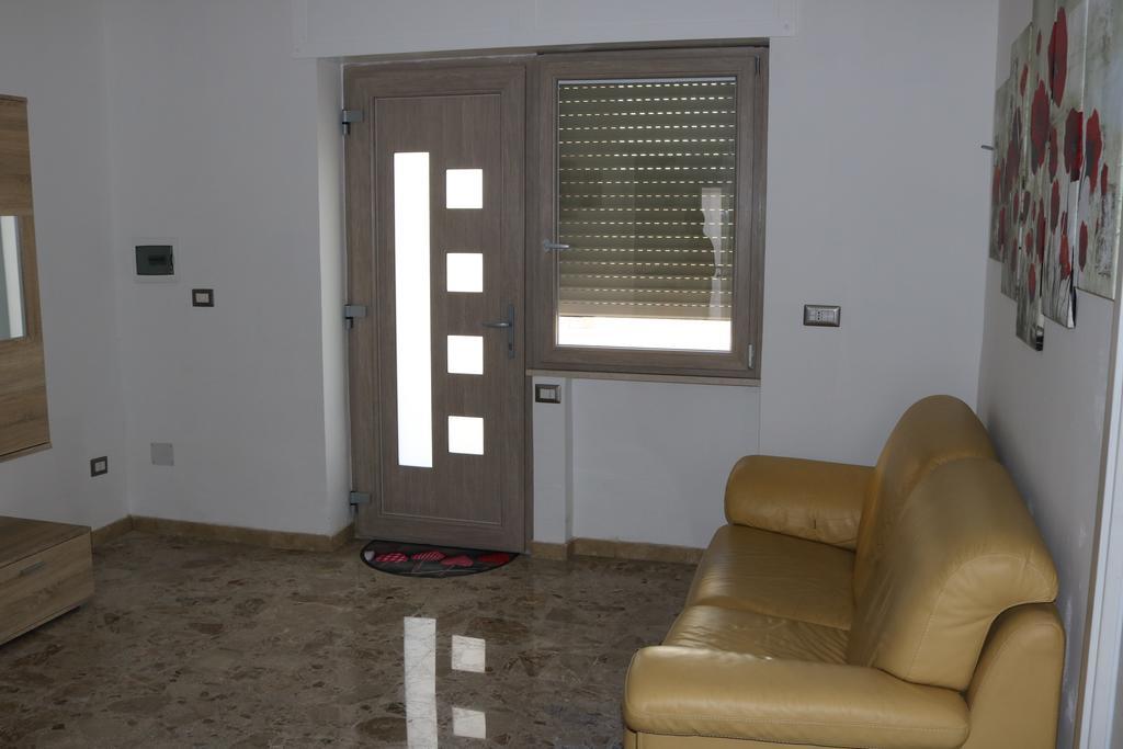 Via Bellini 57 Villa Aradeo Bagian luar foto
